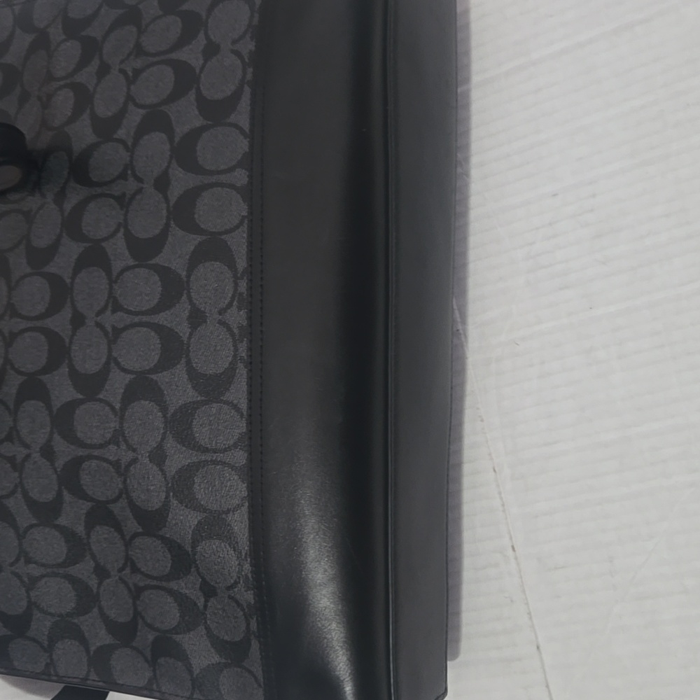Coach Graham Tote - Picture 6 of 12
